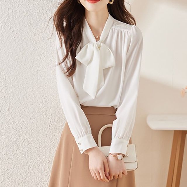 【I AM MARI】Baunjeu Heart Neck Blouse Skirt Set NOLITA Blouse & Skirt Set - ZCRAVE™ OFFICIAL WEBSITE