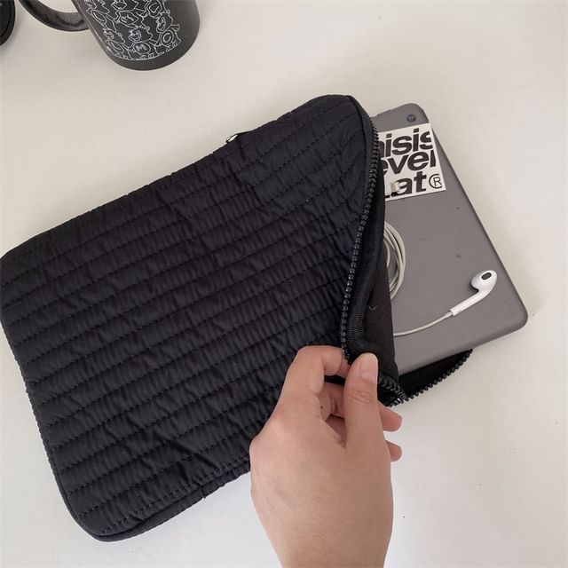 Masoom-Plain Quilted Tablet Sleeve Laptop Sleeve