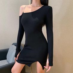 Femme Cradle - Cold-Shoulder Sheath Dress Femme Cradle - Cold-Shoulder Sheath Dress