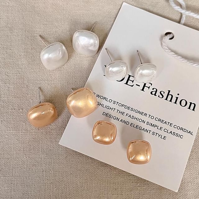 Kiren-Faux Pearl Stud Earring