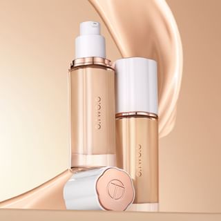 O.TWO.O - Soft Mist Locking Foundation - 3 Colors