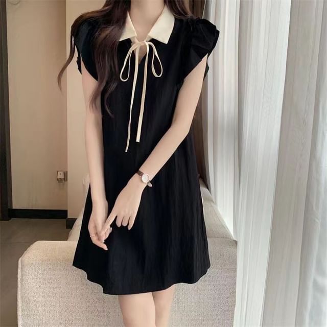 Everose-Sleeveless Collar Two Tone Mini Shift Dress