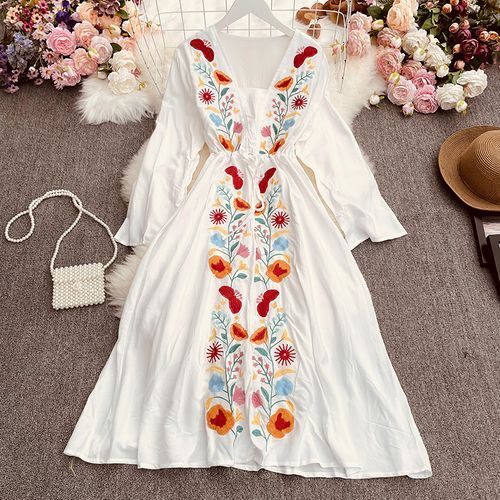 White long outlet sleeve embroidered dress