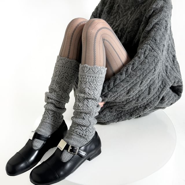 Gentiana-Plain Perforated Knit Knee High Socks