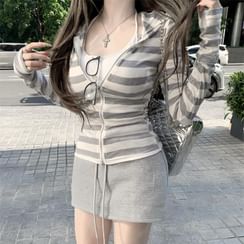 Mid Rise Dotted A-Line Skirt