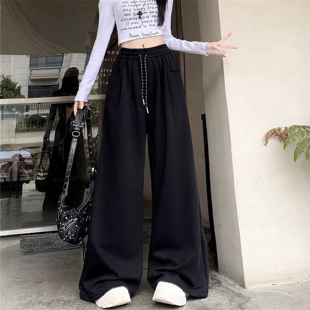Sienne-Drawstring Waist Plain Wide Leg Sweatpants