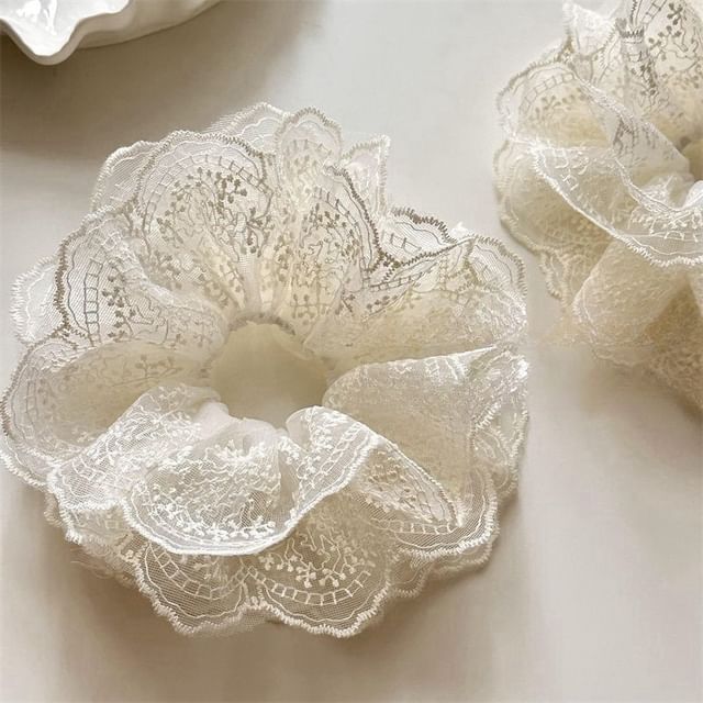Kiren-Lace Scrunchie