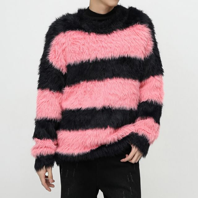 FAERIS-Crew Neck Striped Fluffy Sweater