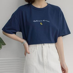 Dute(デュート) - 刺繍入り半袖Tシャツ Dute(デュート) - 刺繍入り半袖Tシャツ