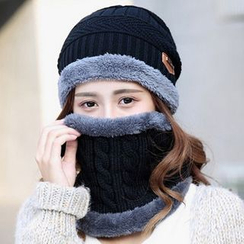 FROME - Set: Knit Fleece-lined Beanie + Scarf FROME - Set: Knit Fleece-lined Beanie + Scarf