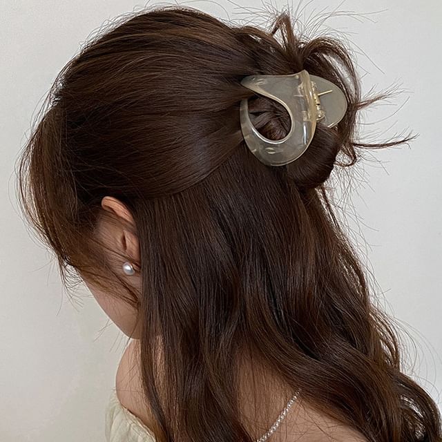 Jael-Geometry Hair Claw