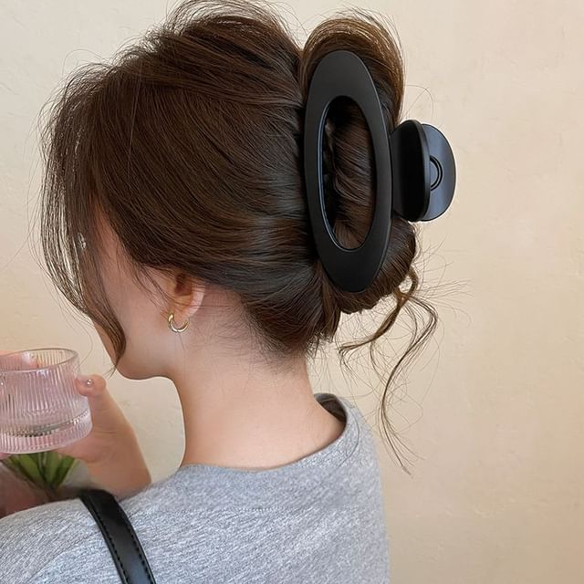 Show Mind-Matte Acrylic Hair Claw Clip