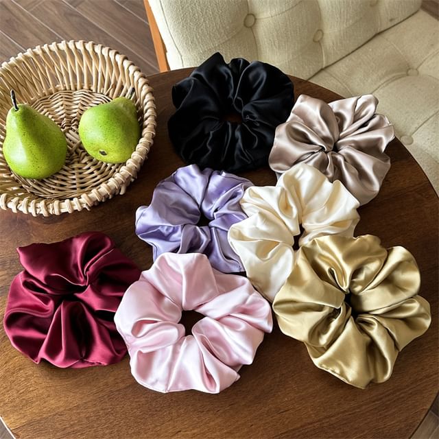 enthice-Plain Fabric Scrunchie