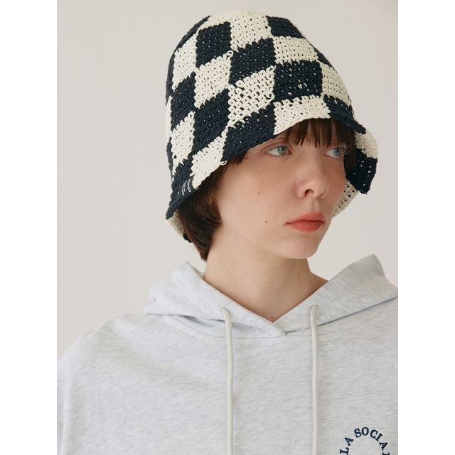 rolarola - Checkered Crochet Bucket Hat 