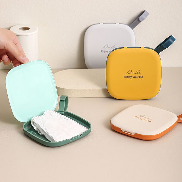 Showroom-Plastic Surgical Mask Case Set