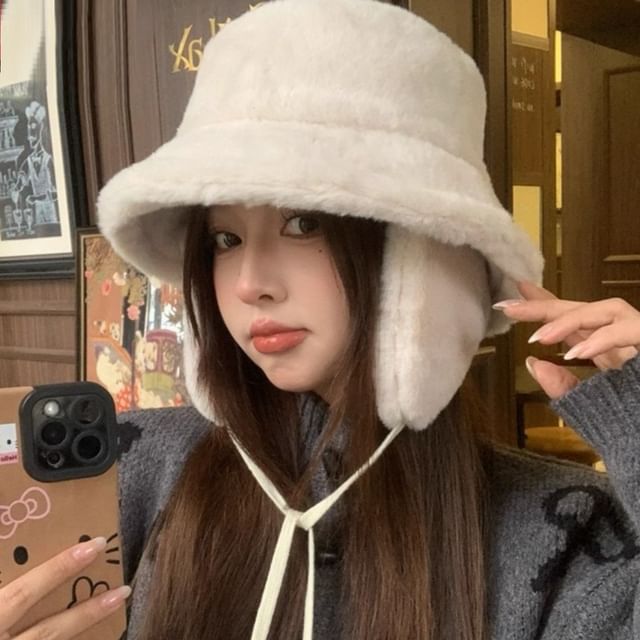 Combon-Pom Pom Earflap Fluffy Bucket Hat