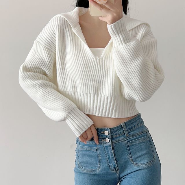 Finely ribbed V-neck cropped sweater, Twik, Shop Women's Sweaters and  Cardigans Fall/Winter 2019