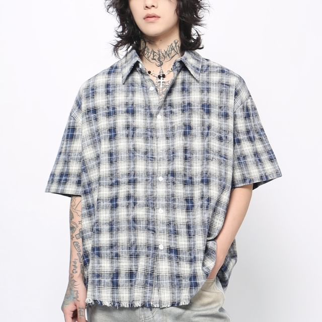 Derbundy-Short-Sleeve Collared Plaid Oversized Shirt