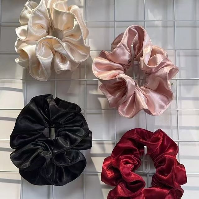 Kiren-Plain Fabric Scrunchie