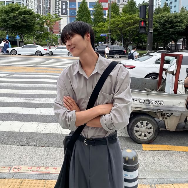 mopagrati-Long-Sleeve Button-Up Plain Shirt