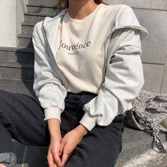 Cherryville - Pocket-Front Cropped Hoodie Cherryville - Pocket-Front Cropped Hoodie