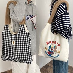 Geolte - Lettering Print Tote Bag