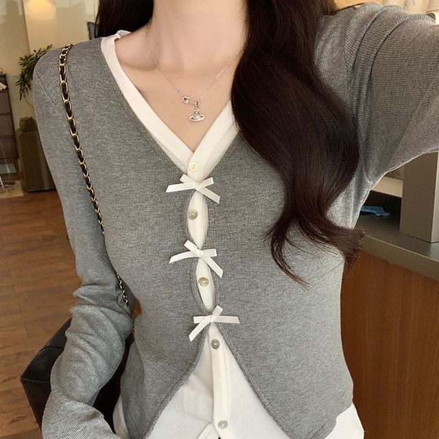 Dute-Mock Two-Piece Long-Sleeve Two Tone Knit Top