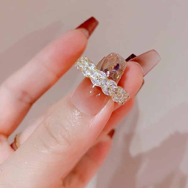 Kiren-CZ Ring