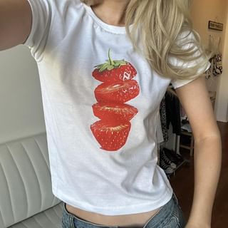Honet Short Sleeve Strawberry Print Slim-Fit Crop Tee