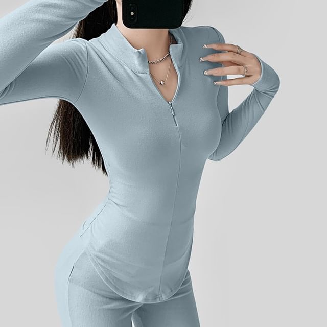 LIVIE-Long-Sleeve Plain Half-Zip Tee