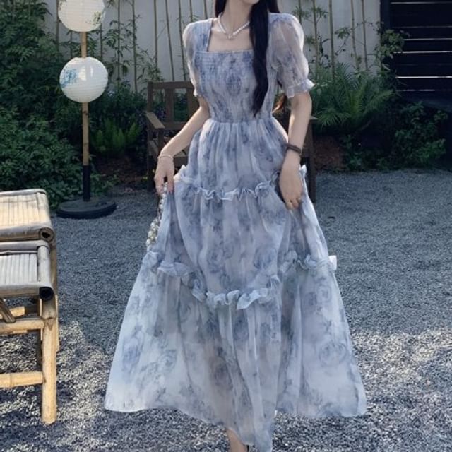 Verdusa Women's Plus Size Floral Long Dress - Puff Sleeve, Boho Summer Maxi Dress | Shirred Waist, Flowery Beach Dress