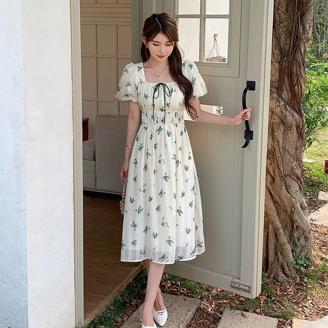 sachin and babi light blue dress Buy Threadbare Green Floral Cotton Smock Style Midi Dress from Next Canada main image 1