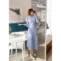 chuu - Bishop-Sleeve A-Line Maxi Dress chuu - Bishop-Sleeve A-Line Maxi Dress