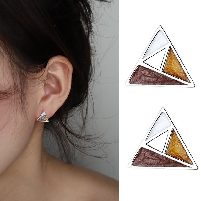 Chimerro-Enamel Triangle Stud Earring