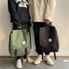 Carryme - 方形轻款斜挎包 Carryme - 方形轻款斜挎包