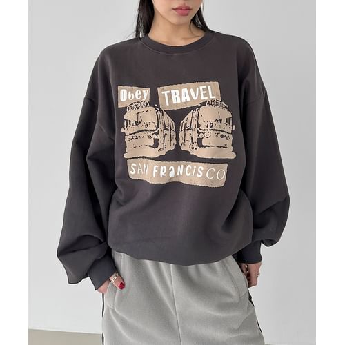 Over Fit Graphic Sweatshirt