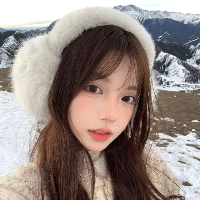 FROME-Fluffy Earmuffs