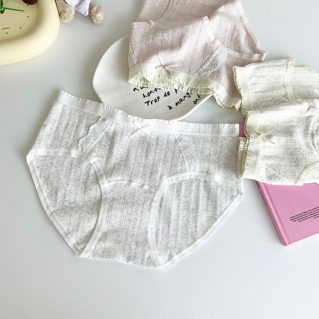 Gecko-Lace Trim Panty
