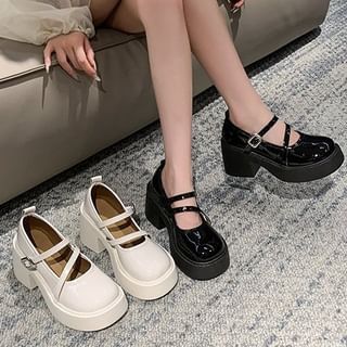 Asterisk-Chunky Heel Platform Mary Jane Pumps