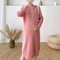 Empressa - Maternity Hooded Knit Midi Shift Dress