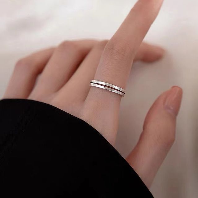 Toinianimos-Layered Ring