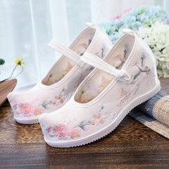 Kyotopia - Embroidered Hidden-Wedge Hanfu Shoes