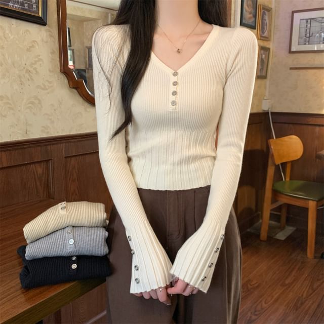 Dragan Pulse-V-Neck Long Sleeve Plain Ribbed Knitted Cropped Top