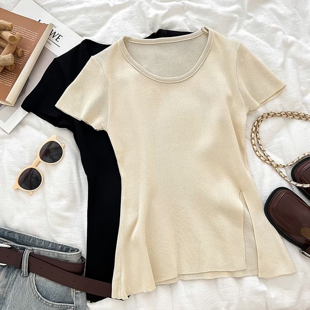 DIYI-Short-Sleeve Round Neck Plain Slit Knit Top