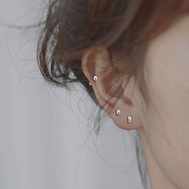 True Glam-Sterling Silver Bead Ear Stud