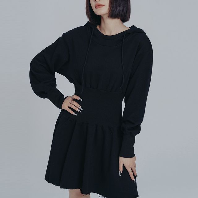 SIMPLE BLACK-Long-Sleeve Drawstring Mini Hoodie Dress