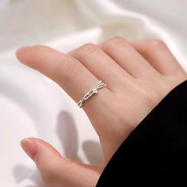 Toinianimos-Thorn S925 Sterling Silver Open Ring