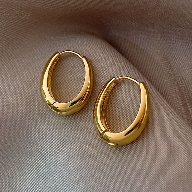 Hansha-Polished Alloy Hoop Earring