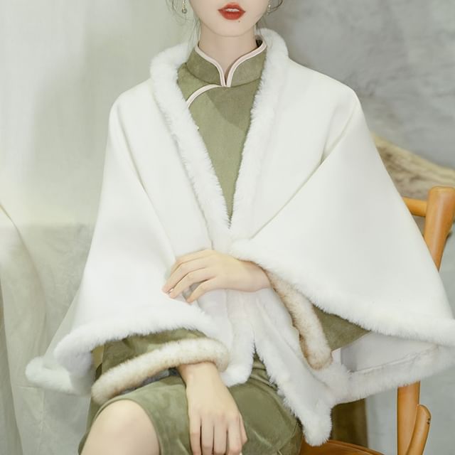 sansweet-Plain Fluffy Trim Cape