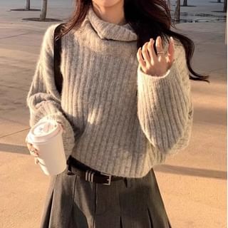 Ukiyo-Turtleneck Plain Sweater